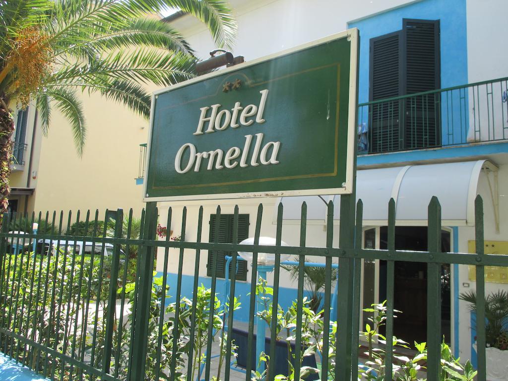Hotel Ornella Лидо-ди-Камайоре Экстерьер фото