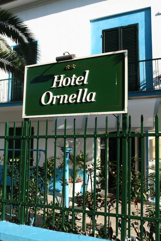Hotel Ornella Лидо-ди-Камайоре Экстерьер фото